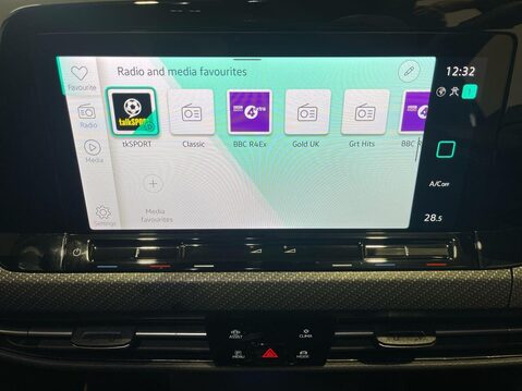 Volkswagen Golf 1.5 eTSI MHEV R-Line Hatchback 5dr Petrol Hybrid DSG Euro 6 (s/s) (150 ps) 26