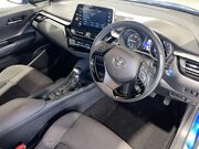 Toyota C-HR 1.8 VVT-h GPF Icon SUV 5dr Petrol Hybrid CVT Euro 6 (s/s) (122 ps) One Owne 15