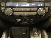 Nissan Qashqai 1.3 DIG-T Tekna SUV 5dr Petrol Manual Euro 6 (s/s) (140 ps) Cruise Control 29