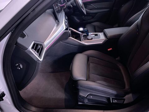 BMW I4 40 83.9kWh M Sport Gran Coupe 5dr Electric Auto eDrive (340 ps) Bluetooth - 17