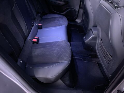 Peugeot 2008 1.2 PureTech GT Premium SUV 5dr Petrol EAT Euro 6 (s/s) (130 ps) Bluetooth 19