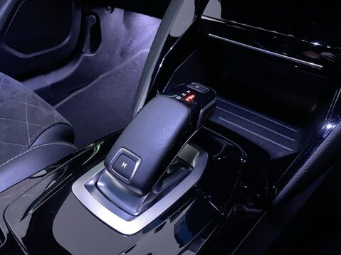 Peugeot 2008 1.2 PureTech GT Premium SUV 5dr Petrol EAT Euro 6 (s/s) (130 ps) Bluetooth 21