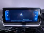 Peugeot 2008 1.2 PureTech GT Premium SUV 5dr Petrol EAT Euro 6 (s/s) (130 ps) Bluetooth 33