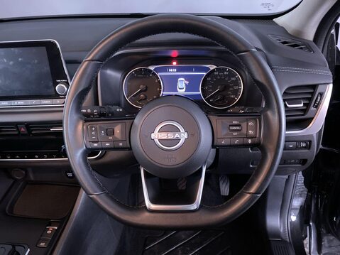 Nissan Qashqai 1.5 h e-POWER Acenta Premium SUV 5dr Petrol Hybrid Auto Euro 6 (s/s) (190 p 16
