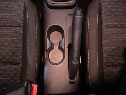 Kia Rio 1.2 1 Hatchback 5dr Petrol Manual Euro 6 (s/s) (83 bhp) Bluetooth - DAB Ra 29