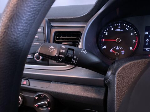 Kia Rio 1.2 1 Hatchback 5dr Petrol Manual Euro 6 (s/s) (83 bhp) Bluetooth - DAB Ra 23