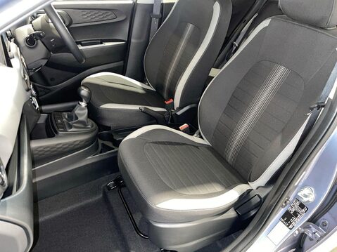 Hyundai i10 1.0 Advance Hatchback 5dr Petrol Manual Euro 6 (s/s) (67 ps) Cruise Contro 16