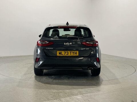 Kia Ceed 1.5 T-GDi 2 Hatchback 5dr Petrol Manual Euro 6 (s/s) Non-ADAP (158 bhp) Cr 7