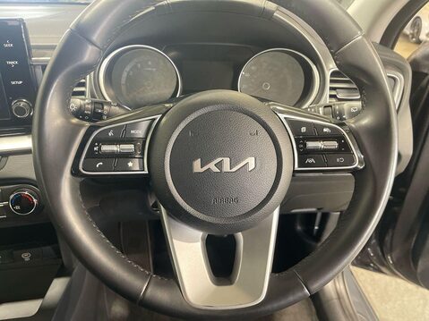 Kia Ceed 1.5 T-GDi 2 Hatchback 5dr Petrol Manual Euro 6 (s/s) Non-ADAP (158 bhp) Cr 17