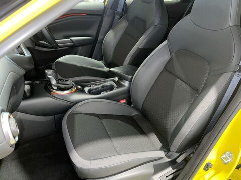 Nissan Juke 1.0 DIG-T N-Connecta SUV 5dr Petrol DCT Auto Euro 6 (s/s) (114 ps) Air Con 16