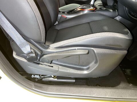 Nissan Juke 1.0 DIG-T N-Connecta SUV 5dr Petrol DCT Auto Euro 6 (s/s) (114 ps) Air Con 23