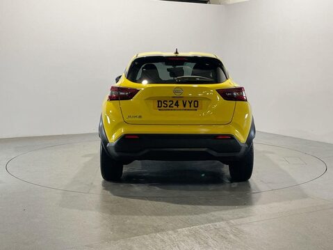 Nissan Juke 1.0 DIG-T N-Connecta SUV 5dr Petrol DCT Auto Euro 6 (s/s) (114 ps) Air Con 7