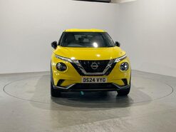 Nissan Juke 1.0 DIG-T N-Connecta SUV 5dr Petrol DCT Auto Euro 6 (s/s) (114 ps) Air Con