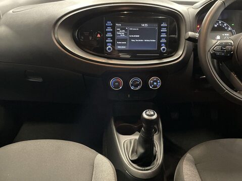 Toyota Aygo X 1.0 VVT-i Pure Hatchback 5dr Petrol Manual Euro 6 (s/s) (72 ps) Air Con - A 16