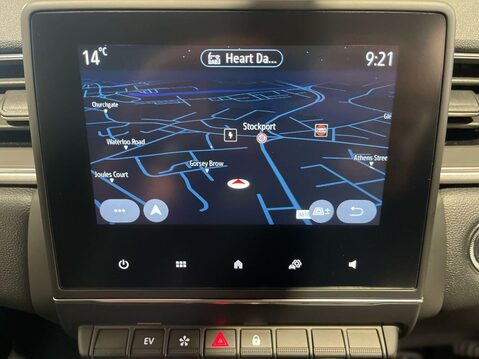 Renault Captur 1.6 E-TECH 9.8kWh techno SUV 5dr Petrol Plug-in Hybrid Auto Euro 6 (s/s) (1 18