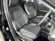 Renault Captur 1.6 E-TECH 9.8kWh techno SUV 5dr Petrol Plug-in Hybrid Auto Euro 6 (s/s) (1 14