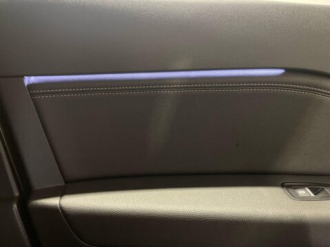 Renault Captur 1.6 E-TECH 9.8kWh techno SUV 5dr Petrol Plug-in Hybrid Auto Euro 6 (s/s) (1 22