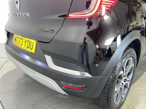 Renault Captur 1.6 E-TECH 9.8kWh techno SUV 5dr Petrol Plug-in Hybrid Auto Euro 6 (s/s) (1 13