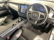 Volvo V90 2.0 B4 MHEV Core Estate 5dr Petrol Hybrid Auto Euro 6 (s/s) (197 ps) 15