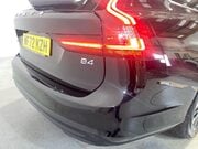 Volvo V90 2.0 B4 MHEV Core Estate 5dr Petrol Hybrid Auto Euro 6 (s/s) (197 ps) 13