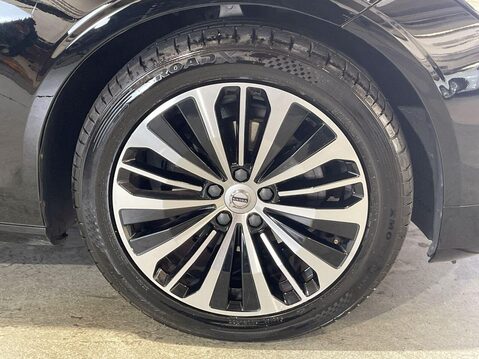 Volvo V90 2.0 B4 MHEV Core Estate 5dr Petrol Hybrid Auto Euro 6 (s/s) (197 ps) 11