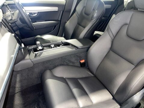 Volvo V90 2.0 B4 MHEV Core Estate 5dr Petrol Hybrid Auto Euro 6 (s/s) (197 ps) 16