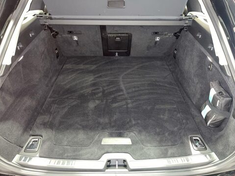 Volvo V90 2.0 B4 MHEV Core Estate 5dr Petrol Hybrid Auto Euro 6 (s/s) (197 ps) 12