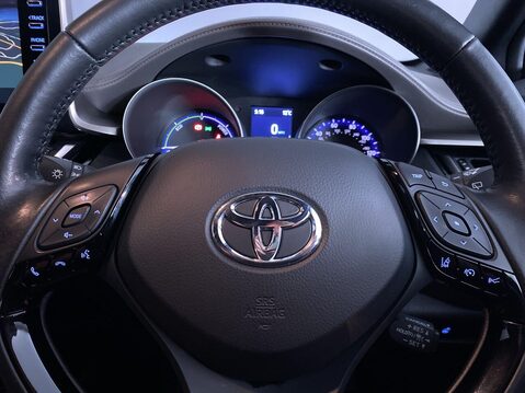 Toyota C-HR 1.8 VVT-h GPF Excel SUV 5dr Petrol Hybrid CVT Euro 6 (s/s) (122 ps) Cruise 22