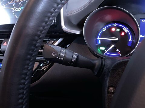 Toyota C-HR 1.8 VVT-h GPF Excel SUV 5dr Petrol Hybrid CVT Euro 6 (s/s) (122 ps) Cruise 23