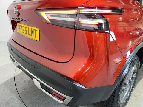 Nissan Qashqai 1.3 DIG-T MHEV Acenta Premium SUV 5dr Petrol Hybrid Manual Euro 6 (s/s) (14 13