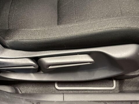 Honda HR-V 1.5 h i-MMD Elegance SUV 5dr Petrol Hybrid CVT Euro 6 (s/s) (131 ps) Cruis 24