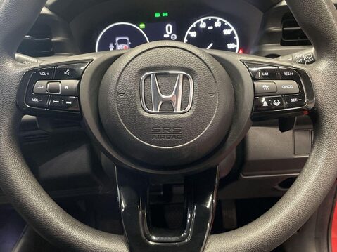 Honda HR-V 1.5 h i-MMD Elegance SUV 5dr Petrol Hybrid CVT Euro 6 (s/s) (131 ps) Cruis 21
