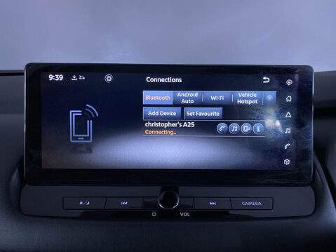 Nissan Qashqai 1.3 DIG-T MHEV N-Connecta SUV 5dr Petrol Hybrid Manual Euro 6 (s/s) (140 ps 32