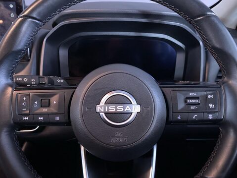 Nissan Qashqai 1.3 DIG-T MHEV N-Connecta SUV 5dr Petrol Hybrid Manual Euro 6 (s/s) (140 ps 22