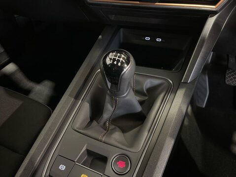 Cupra Formentor 1.5 TSI V1 SUV 5dr Petrol Manual Euro 6 (s/s) (150 ps) 1 owner 19