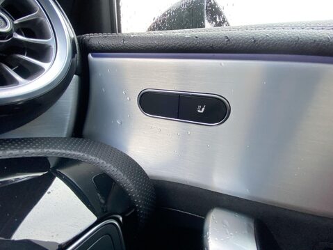 Mercedes-Benz A Class 1.3 A180 AMG Line Edition (Executive) Hatchback 5dr Petrol 7G-DCT Euro 6 (s 15