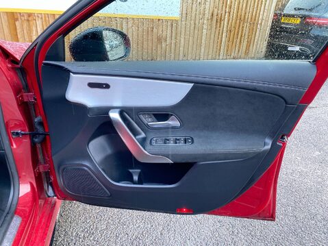 Mercedes-Benz A Class 1.3 A180 AMG Line Edition (Executive) Hatchback 5dr Petrol 7G-DCT Euro 6 (s 17