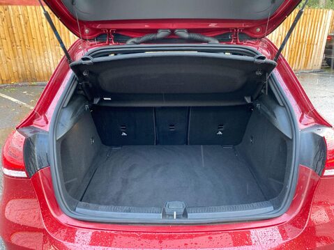 Mercedes-Benz A Class 1.3 A180 AMG Line Edition (Executive) Hatchback 5dr Petrol 7G-DCT Euro 6 (s 4