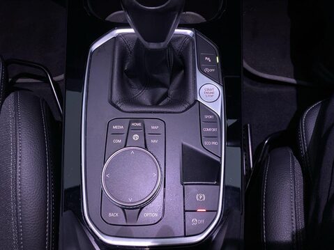 BMW 1 Series 1.5 118i Sport (LCP) Hatchback 5dr Petrol Manual Euro 6 (s/s) (136 ps) Cru 29