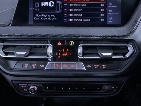 BMW 1 Series 1.5 118i Sport (LCP) Hatchback 5dr Petrol Manual Euro 6 (s/s) (136 ps) Cru 31