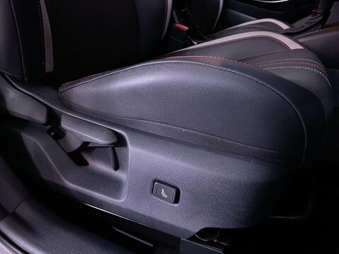 Toyota Corolla 2.0 VVT-h GR SPORT Touring Sports 5dr Petrol Hybrid CVT Euro 6 (s/s) (196 p 26