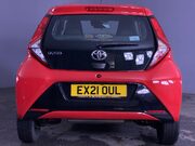 Toyota Aygo 1.0 VVT-i x-play Hatchback 5dr Petrol x-shift Euro 6 (Safety Sense) (71 ps) 7