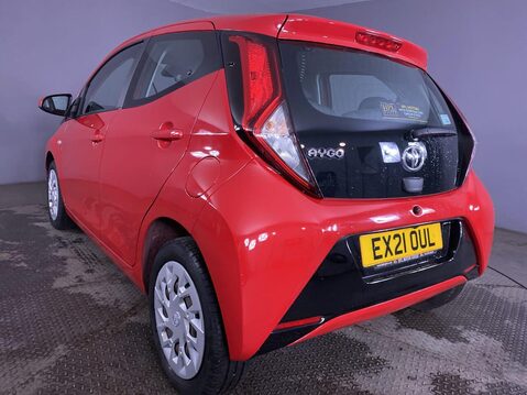 Toyota Aygo 1.0 VVT-i x-play Hatchback 5dr Petrol x-shift Euro 6 (Safety Sense) (71 ps) 14