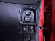 Toyota Aygo 1.0 VVT-i x-play Hatchback 5dr Petrol x-shift Euro 6 (Safety Sense) (71 ps) 33