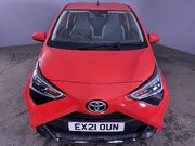 Toyota Aygo 1.0 VVT-i x-play Hatchback 5dr Petrol x-shift Euro 6 (Safety Sense) (71 ps) 10