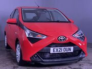 Toyota Aygo 1.0 VVT-i x-play Hatchback 5dr Petrol x-shift Euro 6 (Safety Sense) (71 ps) 2