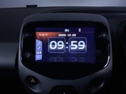 Toyota Aygo 1.0 VVT-i x-play Hatchback 5dr Petrol x-shift Euro 6 (Safety Sense) (71 ps) 20