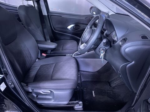 Mazda Mazda2 HYBRID 1.5h Centre-Line Hatchback 5dr Petrol Hybrid CVT Euro 6 (s/s) (116 ps) Air 15