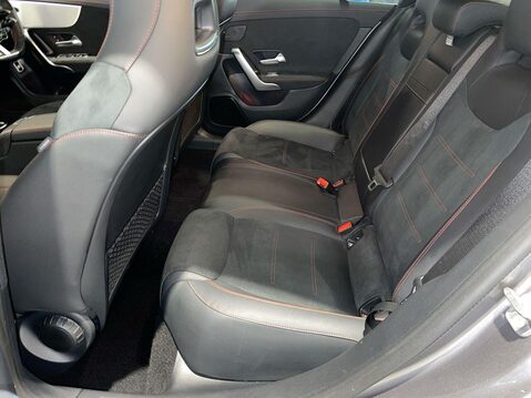 Mercedes-Benz CLA Class 2.0 CLA220d AMG Line (Premium) Coupe 4dr Diesel 8G-DCT Euro 6 (s/s) (190 ps 17