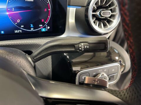 Mercedes-Benz CLA Class 2.0 CLA220d AMG Line (Premium) Coupe 4dr Diesel 8G-DCT Euro 6 (s/s) (190 ps 19